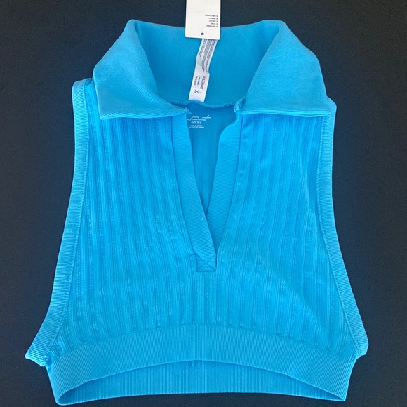 Urban Outfitters Tops - Urban blue crop top